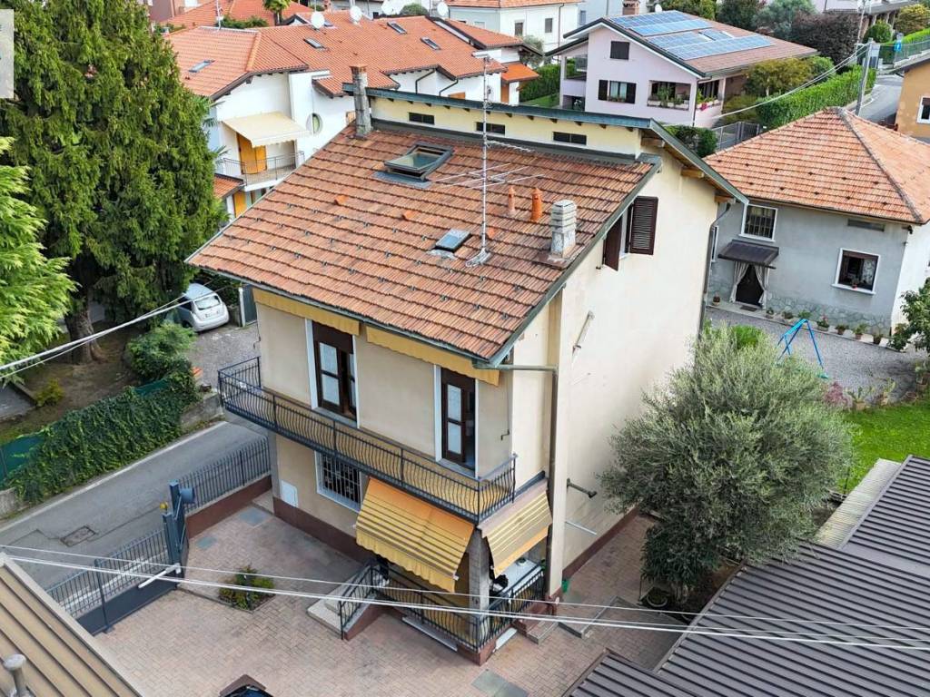 Villa a Vertemate con minoprio in Via Alessandro Volta, 61 - Foto 2