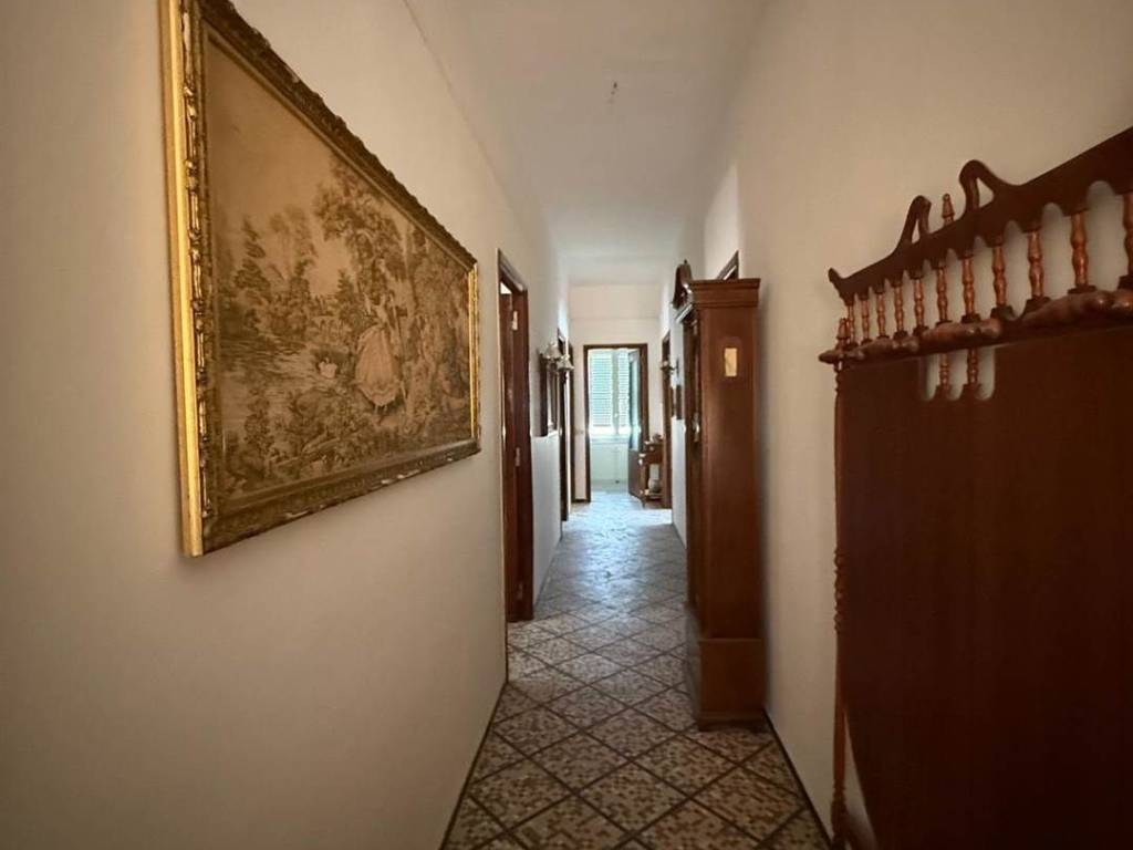 Appartamento a Carbonia in Via Sebastiano Satta, 25 - Foto 3