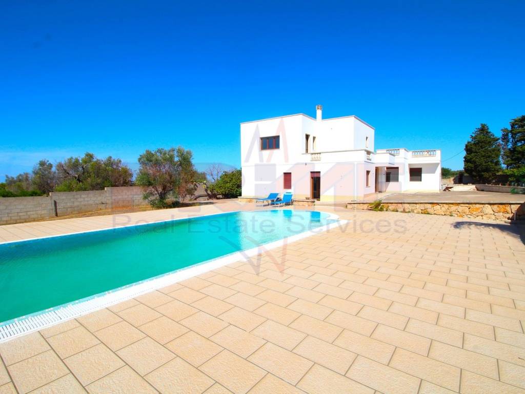 Villa a Parabita in Strada Vicinale Monaci - Foto 2