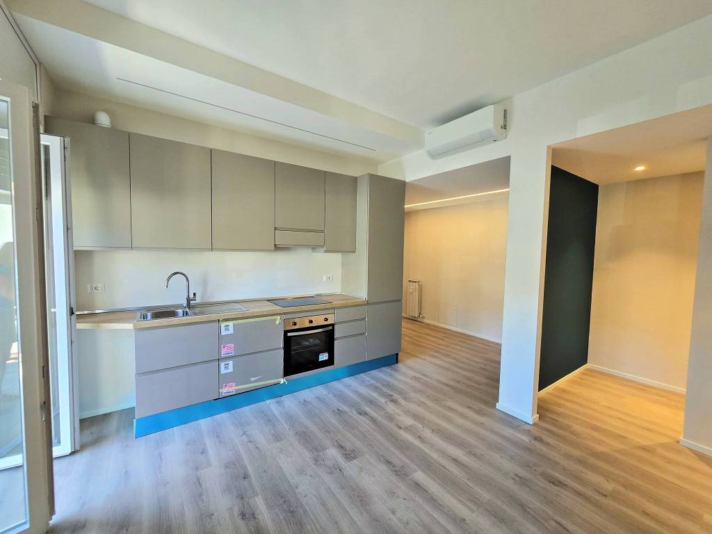 Appartamento a Arona in Via Martiri della Libertà, 20 - Foto 3