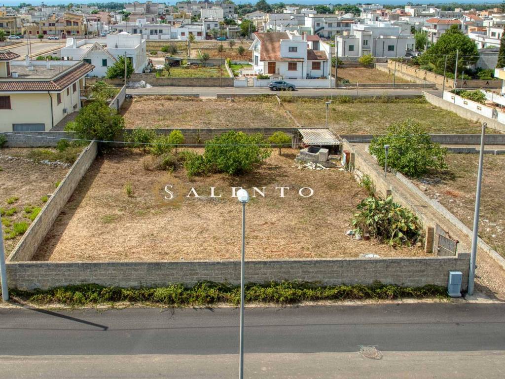 Terreno a Salve in Via Cavalieri di Vittorio Veneto - Foto 2