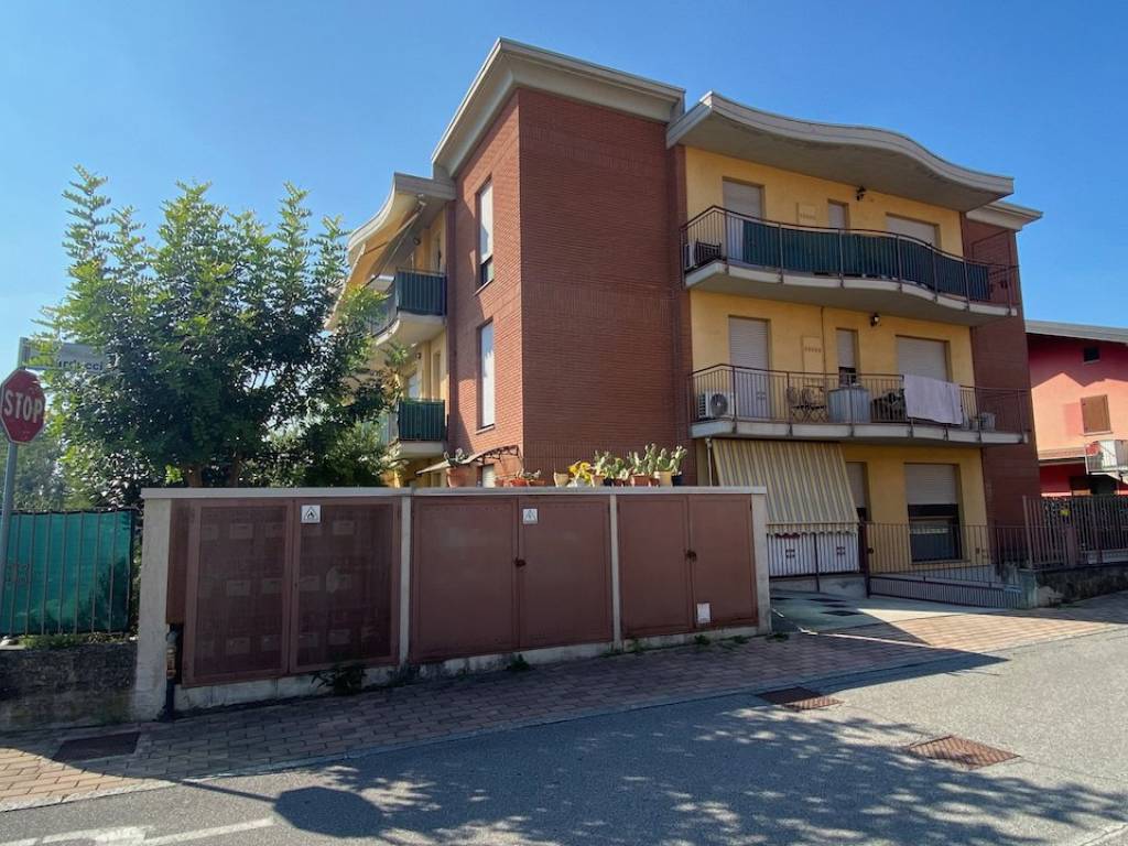 Appartamento a Bonate sopra in VIA GIOSUE CARDUCCI , 44 - Foto 3