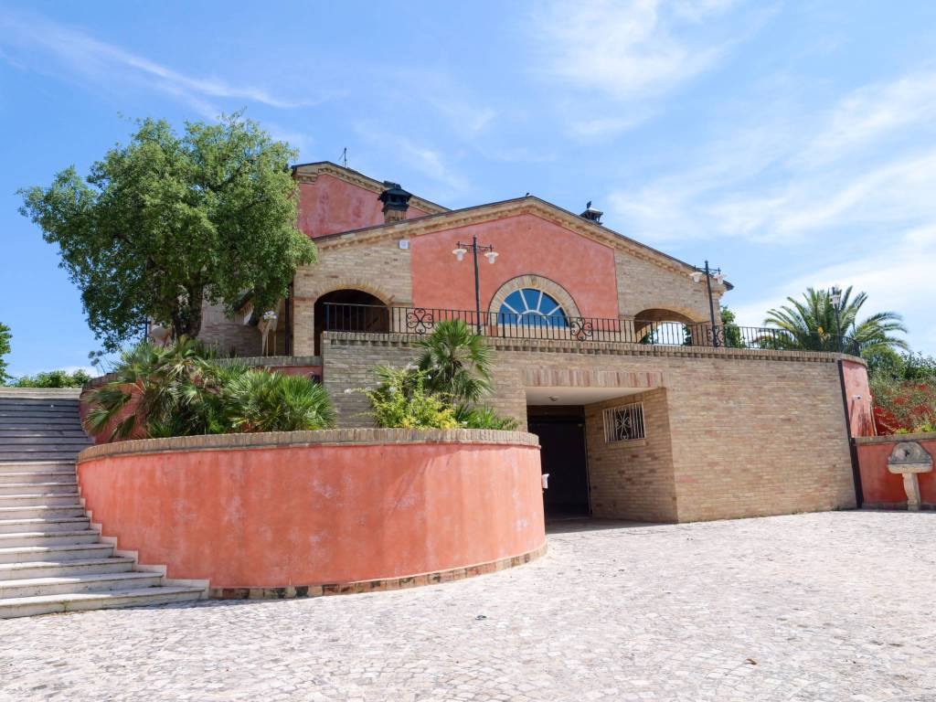 Villa a Recanati in Via Passarini - Foto 2