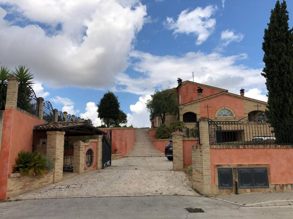Villa a Recanati in Via Passarini - Foto 3
