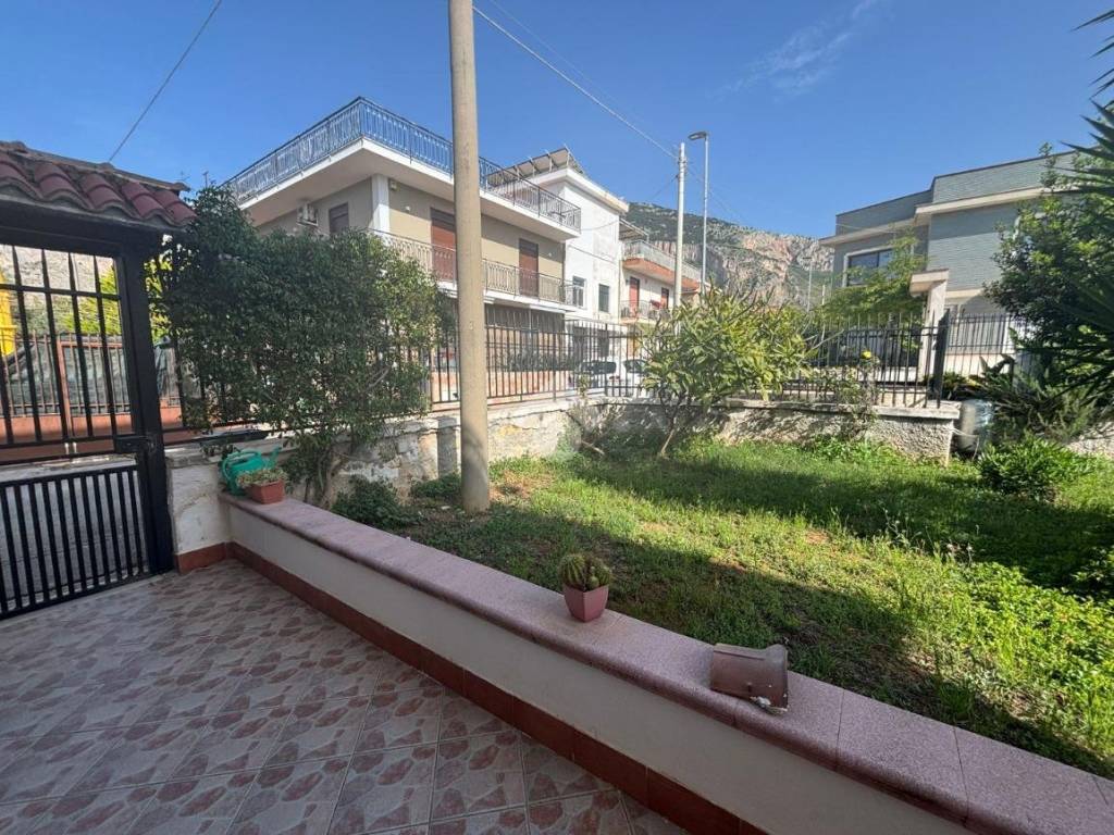 Villa a Capaci in Via Noto, 25 - Foto 4