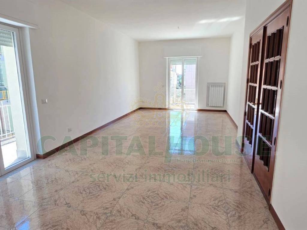 Appartamento a Caserta in Viale Abramo Lincoln, 207 - Foto 2