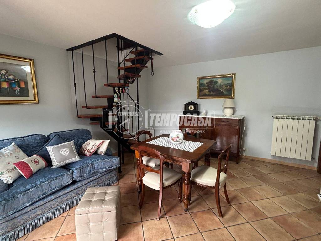 Appartamento a Oriolo romano in Via delle Cerase, 19 - Foto 2
