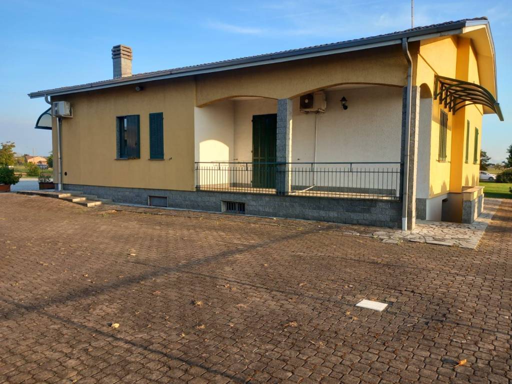 Villa a Alessandria in Via Piacenza in San Giuliano - Foto 3