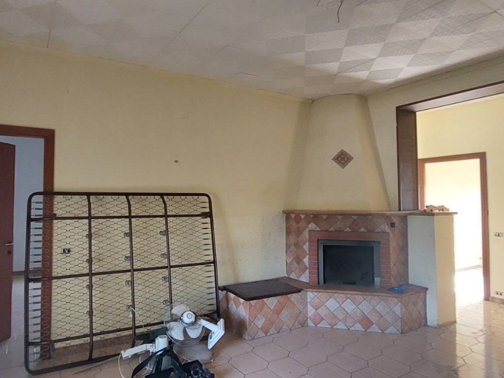 Appartamento a Aprilia in via Amatore Sciesa, 21 Campo di Carne - Foto 2