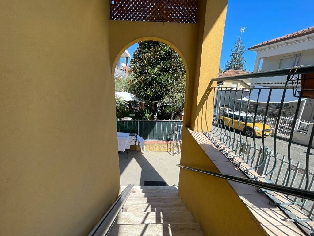 Villa a Riccione in Viale Assisi - Foto 2