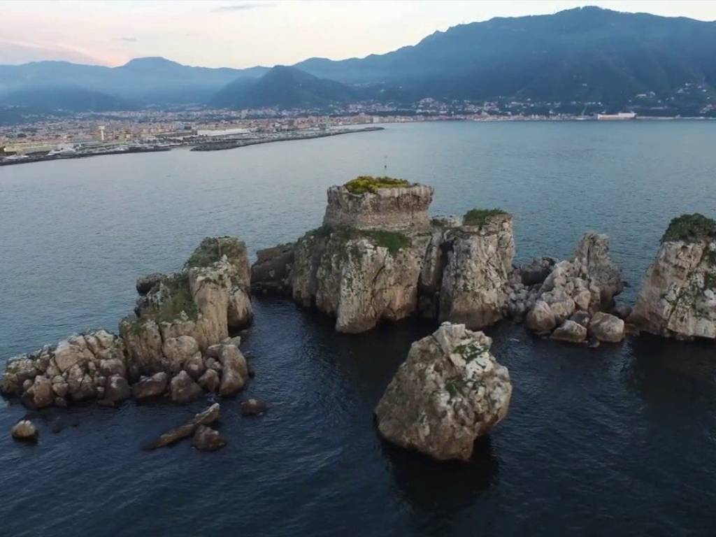 Palazzo / stabile a Torre annunziata in Via Pontenuovo, 32 - Foto 4