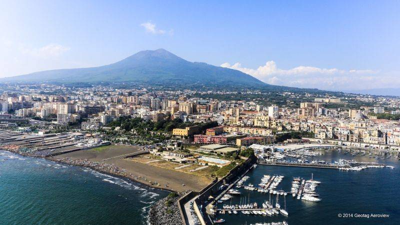 Palazzo / stabile a Torre annunziata in Via Pontenuovo, 32 - Foto 5
