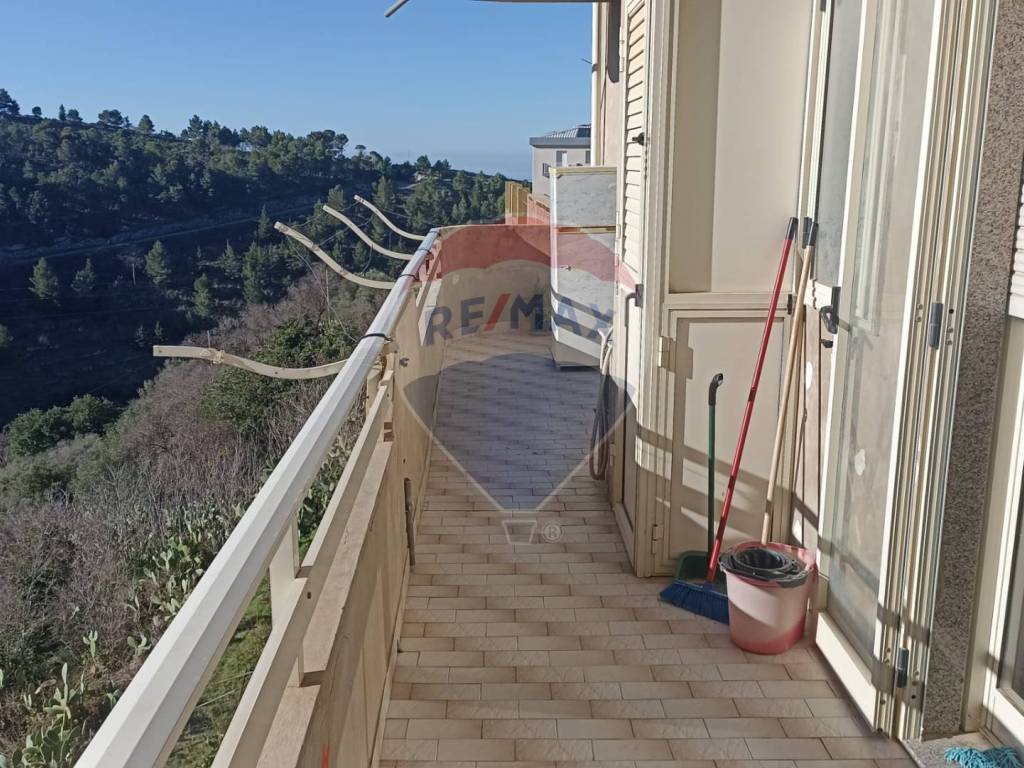 Appartamento a Chiaramonte gulfi in VIA Gaetano Martino, 26 - Foto 3