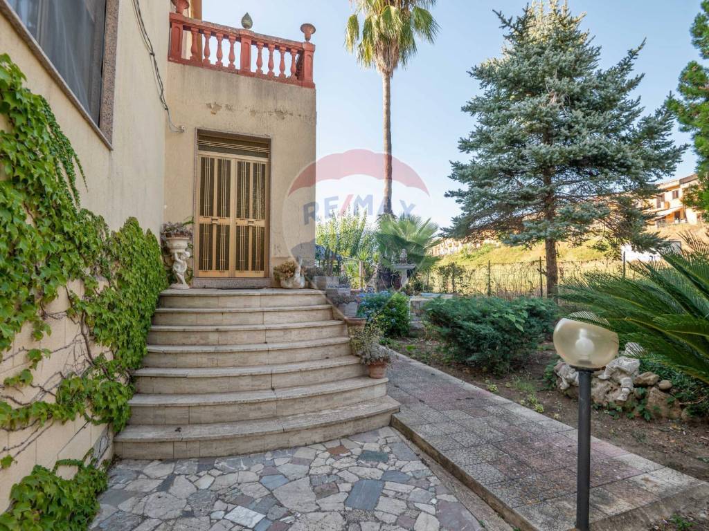 Villa a Caltagirone in Via Epicarmo, 9 - Foto 2