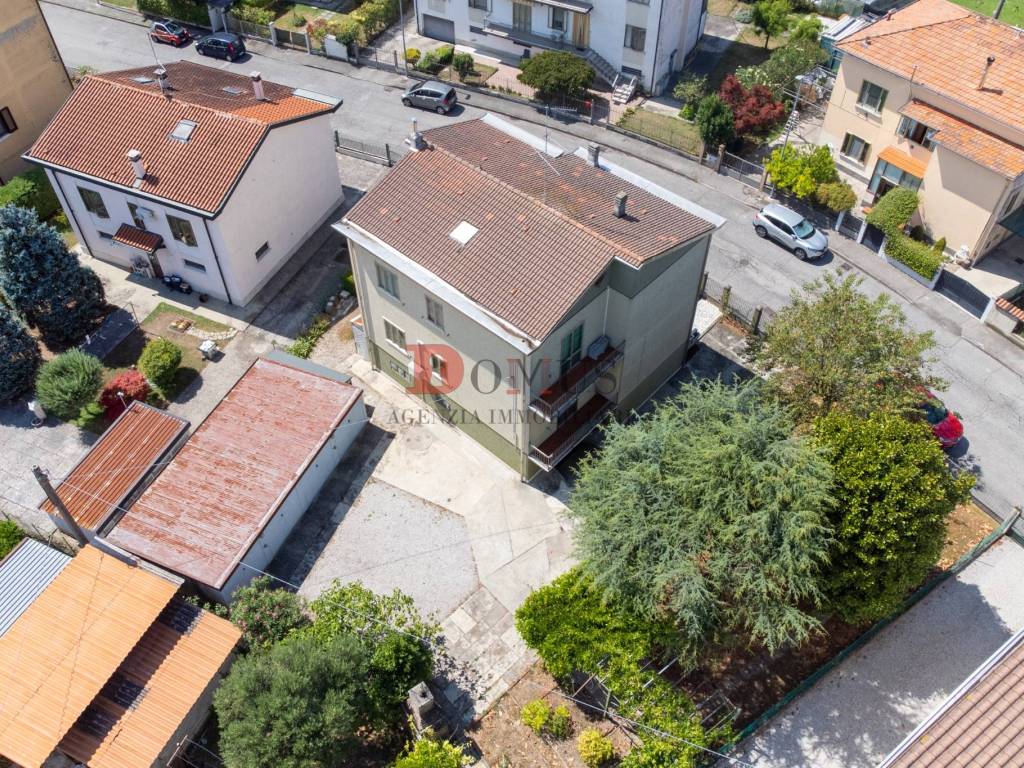 Palazzo / stabile a Mantova in Via Peschiera, 5 - Foto 5