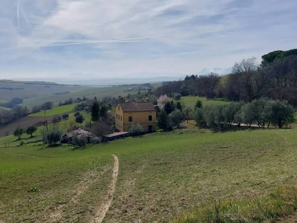Casa indipendente a Macerata in Contrada Cervare - Foto 4