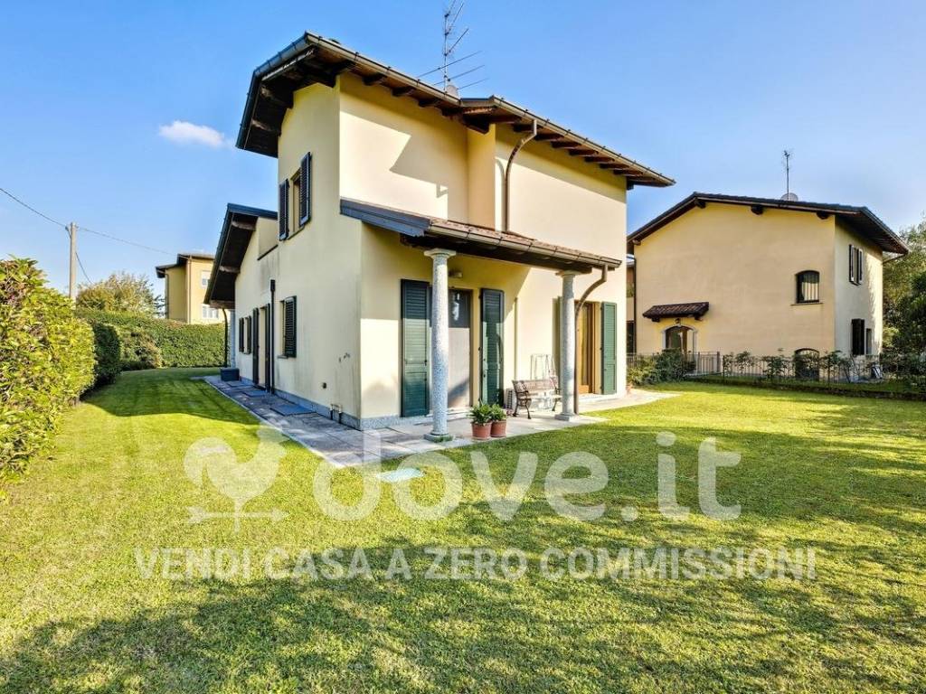 Villa a Casciago in Via Giovanni Pascoli - Foto 2