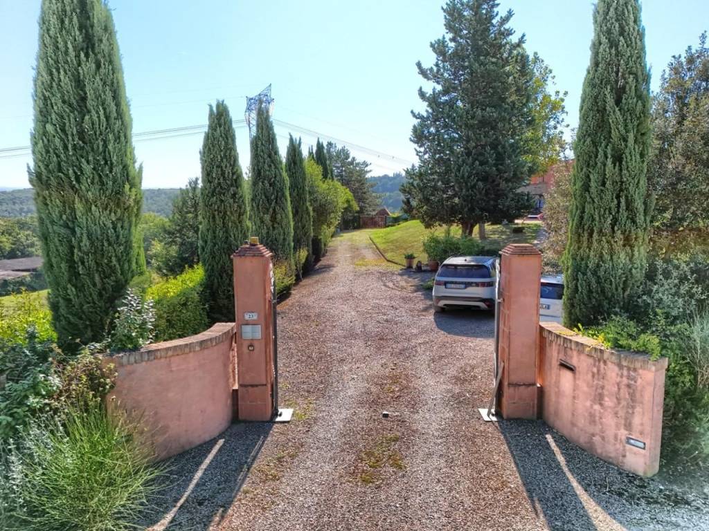 Rustico / casale a Gambassi terme in GXQW+WF - Foto 3