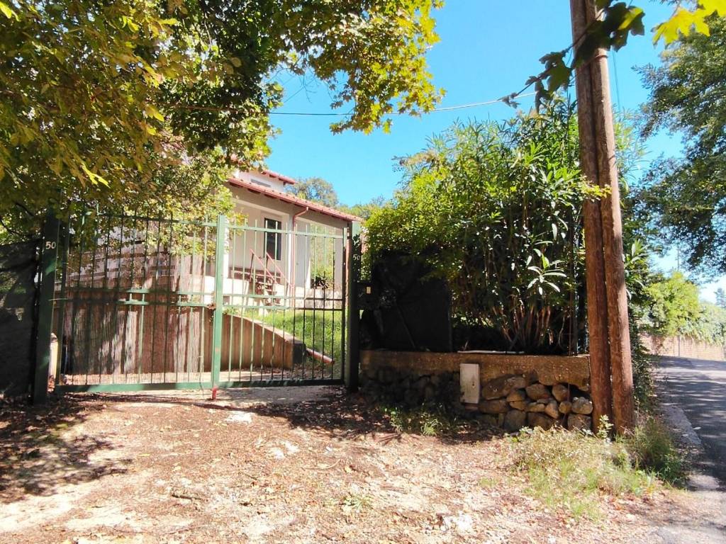 Villa a Manziana in Via Viterbo, 50 - Foto 2