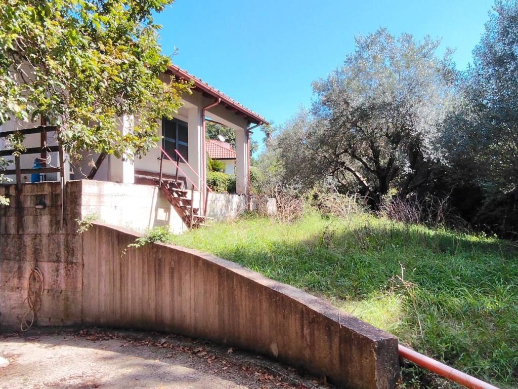 Villa a Manziana in Via Viterbo, 50 - Foto 4
