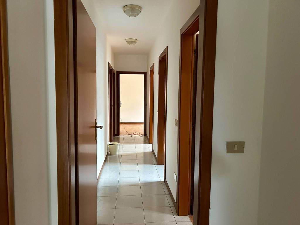Appartamento a Trento in Via Padre Emilio Chiocchetti - Foto 5