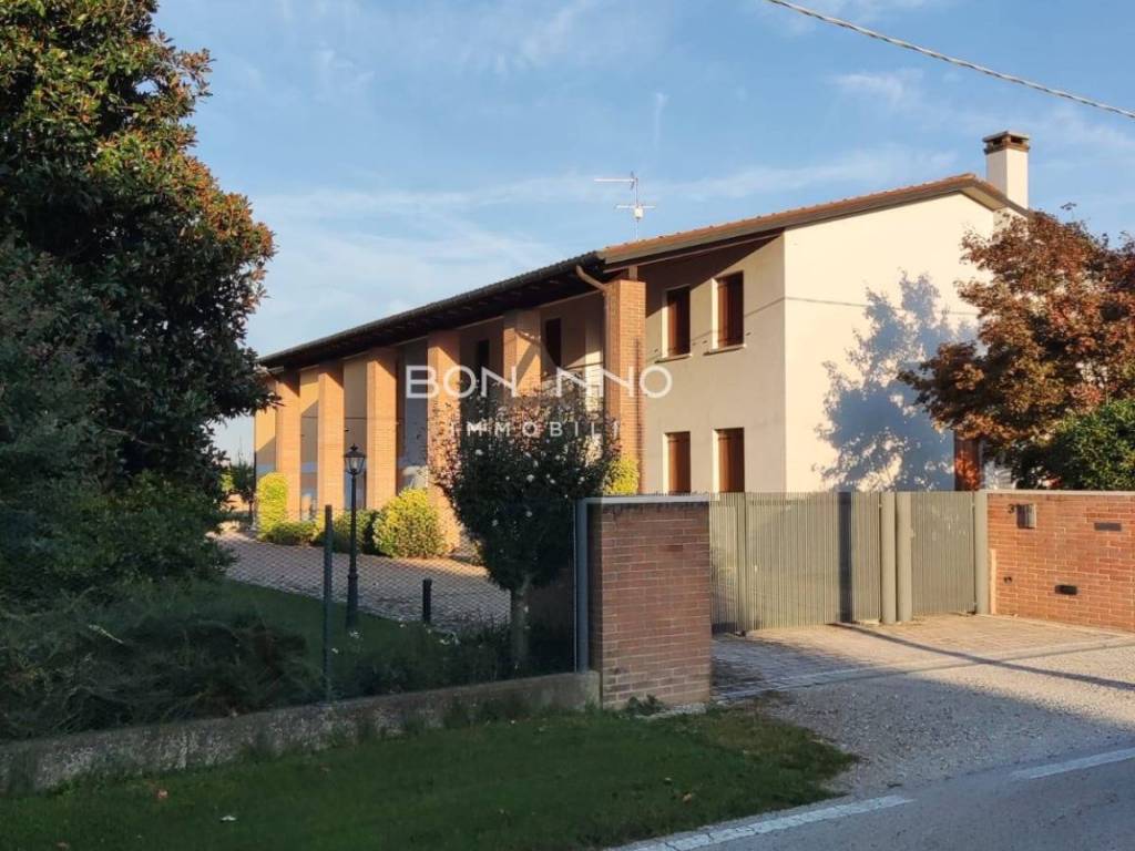 Villa a Camposampiero in via Monte Grappa - Foto 2