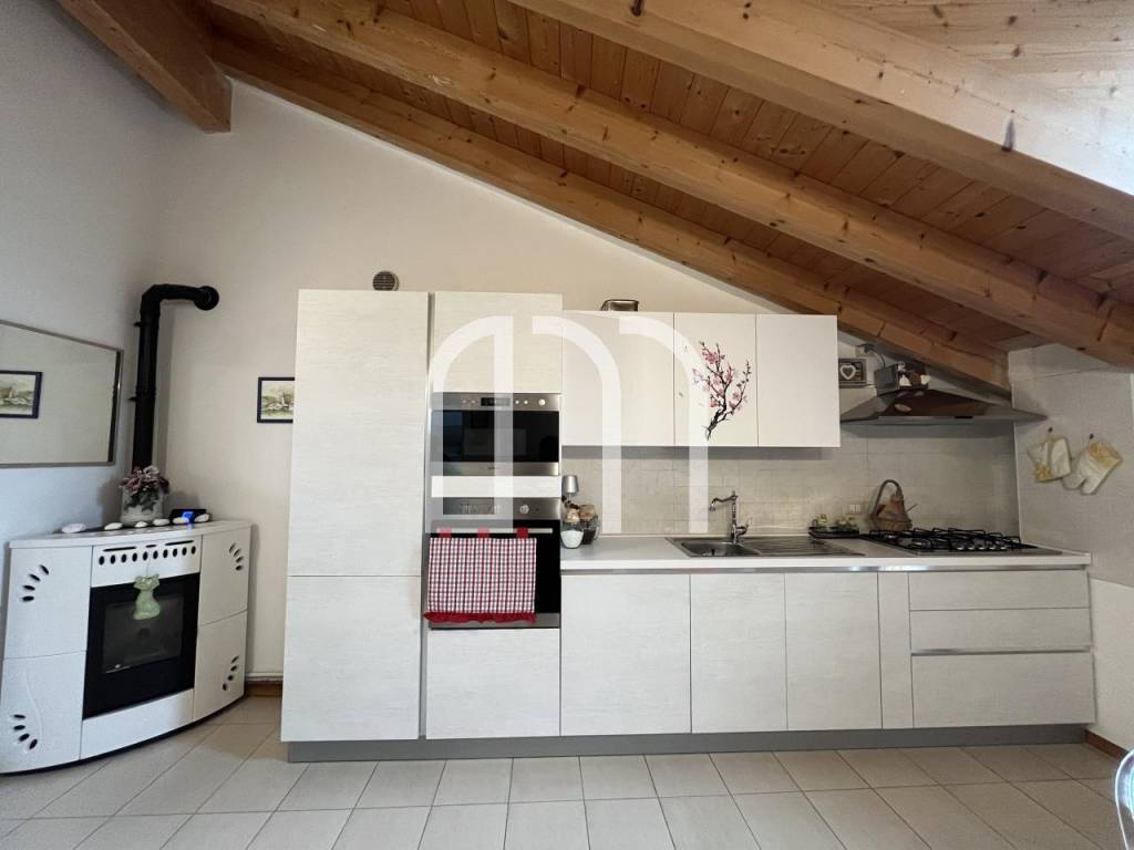 Appartamento a Vallarsa in Frazione Brozzi, 1 - Foto 2
