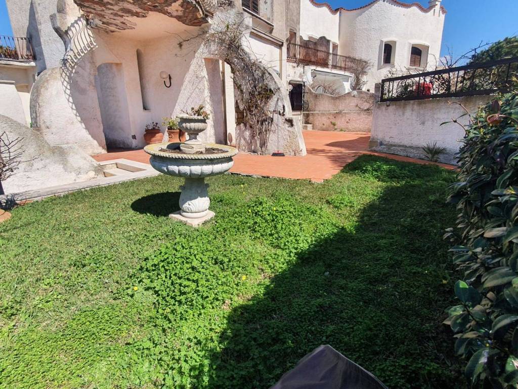 Villetta a schiera a Terracina in Via Priamo, 47 - Foto 4
