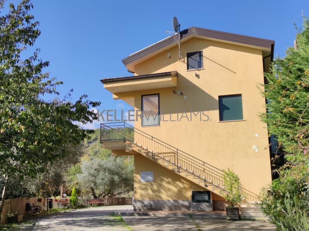 Villa a Rende in Contrada Vallone - Foto 3