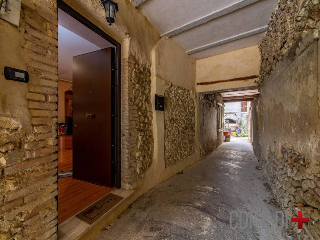 Appartamento a Toffia in Via Porta Maggiore - Foto 4