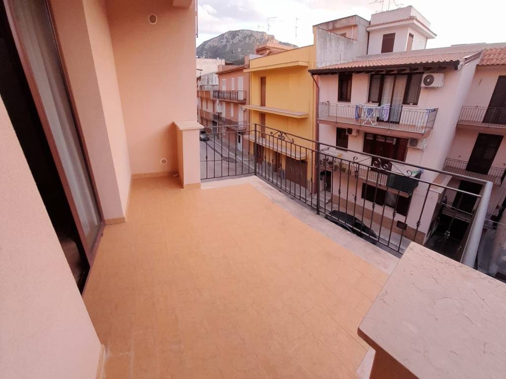 Appartamento a Cinisi in Via dell'Arco - Foto 5