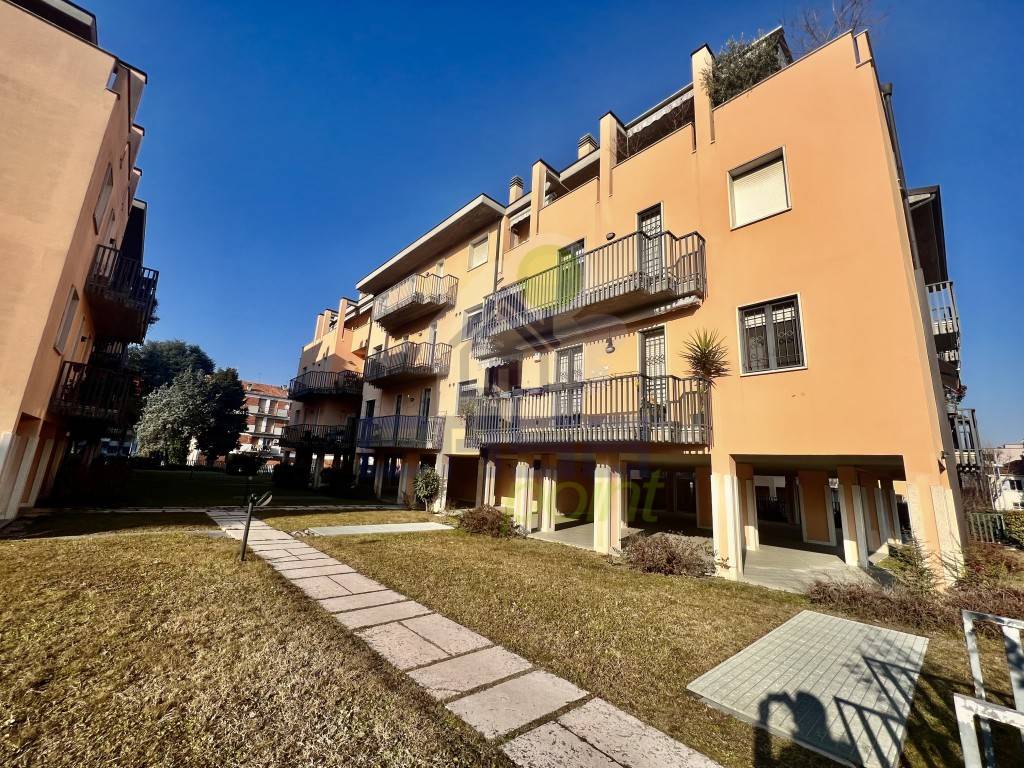 Appartamento a Sant'angelo lodigiano in Via Papa Giovanni II n. 3, Sant'Angelo Lodigiano (Lo) - Foto 4