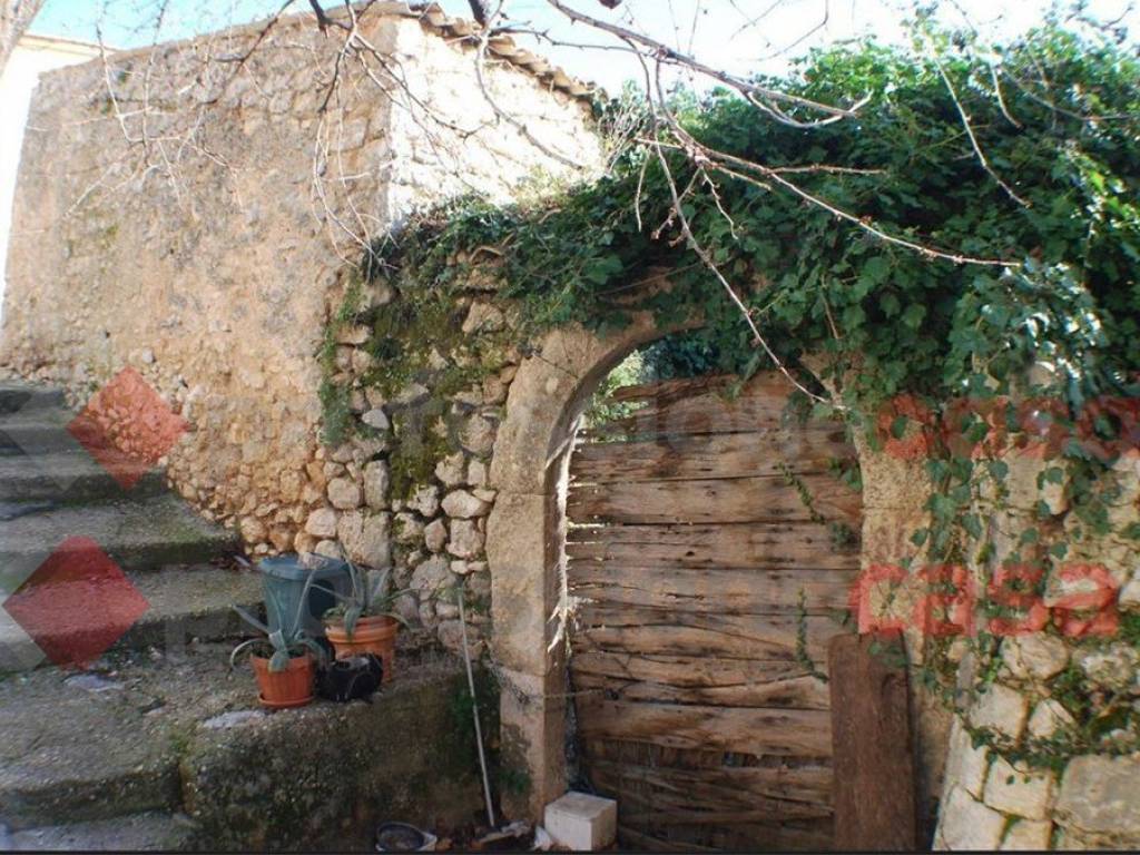Palazzo / stabile a Campoli appennino in via Guglielmo Marconi , snc - Foto 2