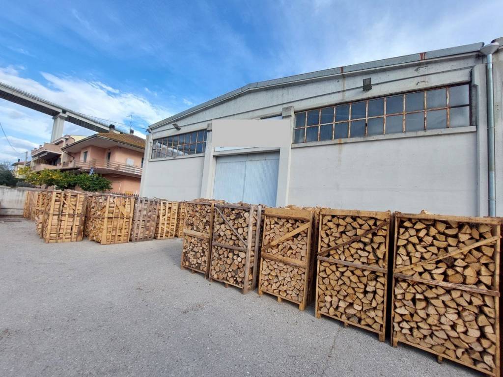 Immobile a Tortoreto in Via dell'Industria, 30 - Foto 3