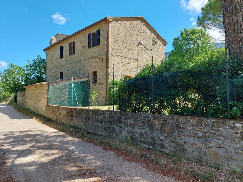 Rustico / casale a Perugia in Strada di Compresso - Foto 4