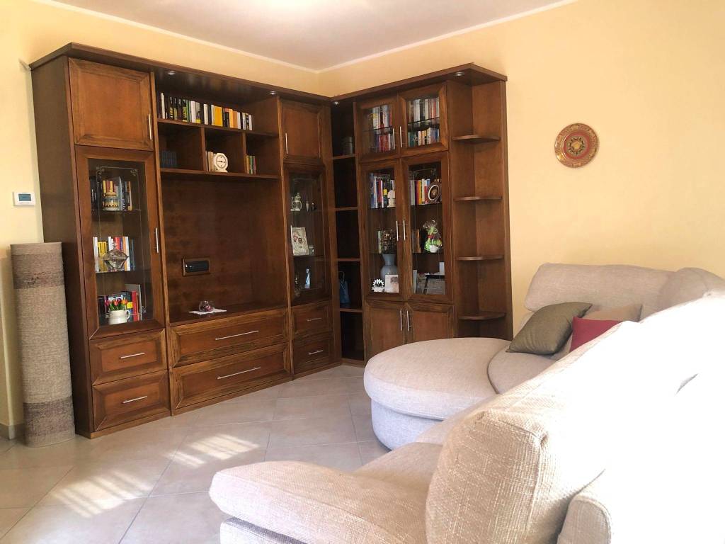Villa a Crotone in Via Indonesia - Foto 4