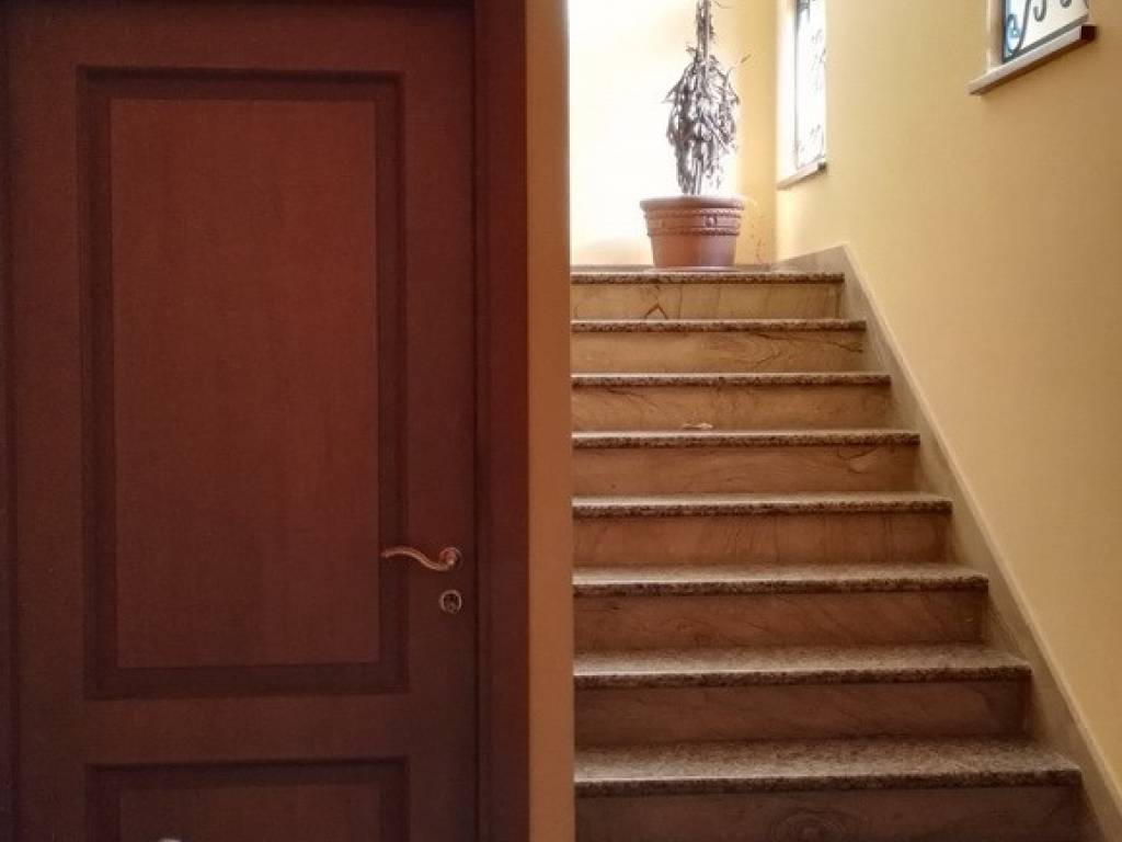 Villa a Lamezia terme in Via Piersanti Mattarella, 55 - Foto 4