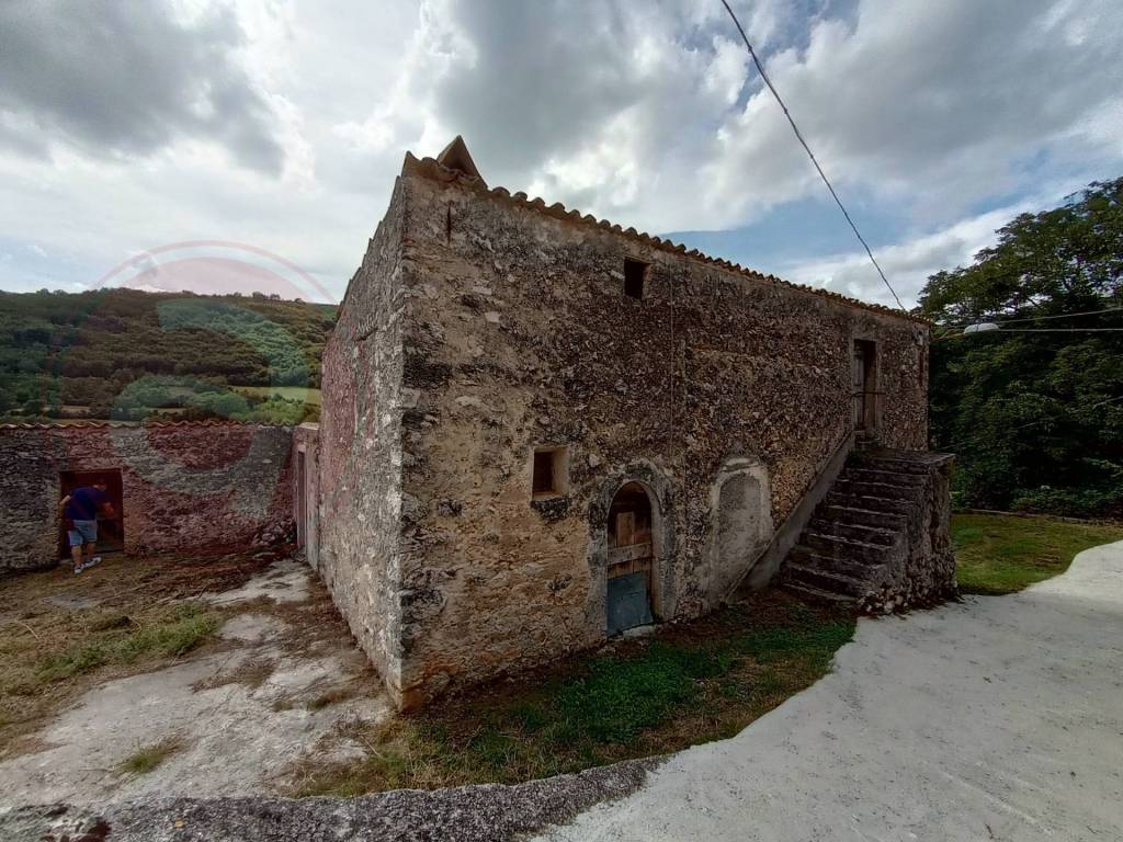 Rustico / casale a Alvito in Via Carbonara - Foto 4
