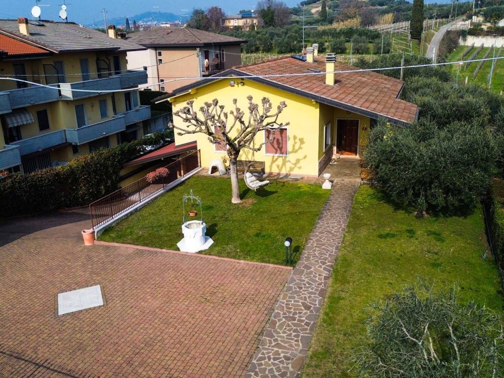 Villa a Pastrengo in Via Monte Baldo, 4 - Foto 2