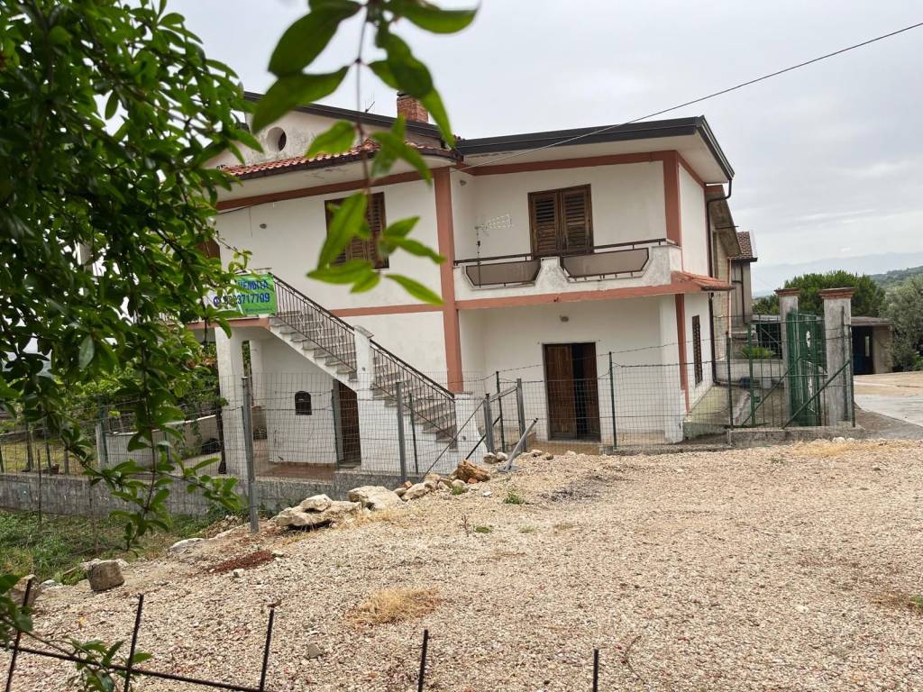 Villa a Sant'agata de' goti in Piazza Trieste - Foto 2