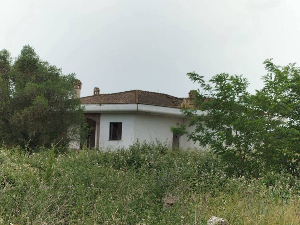 Villa a Aprilia in Via Giambattista Nicolini, 0 - Foto 2
