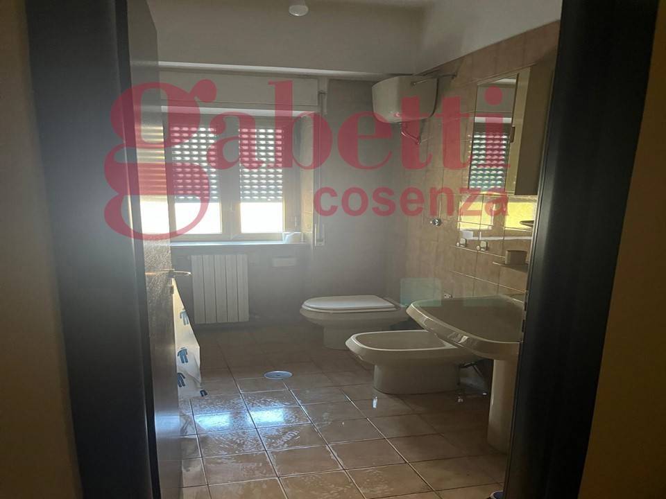 Appartamento a Cosenza in Cosenza via delle Medaglie d'Oro ORO , 92 - Foto 5