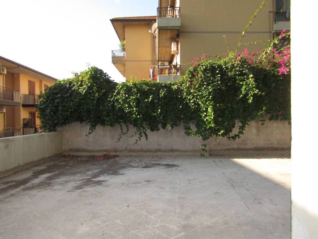 Box / garage a Aci castello in Via Giovanni Grasso - Foto 5