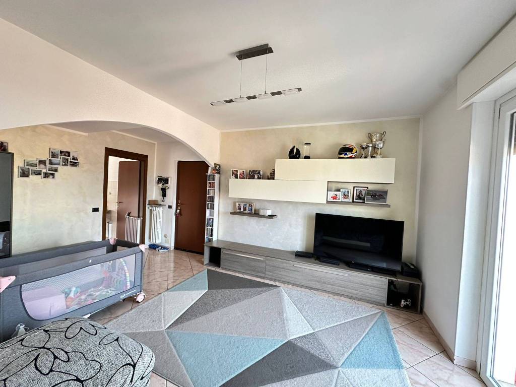 Appartamento a Cameri - Foto 2