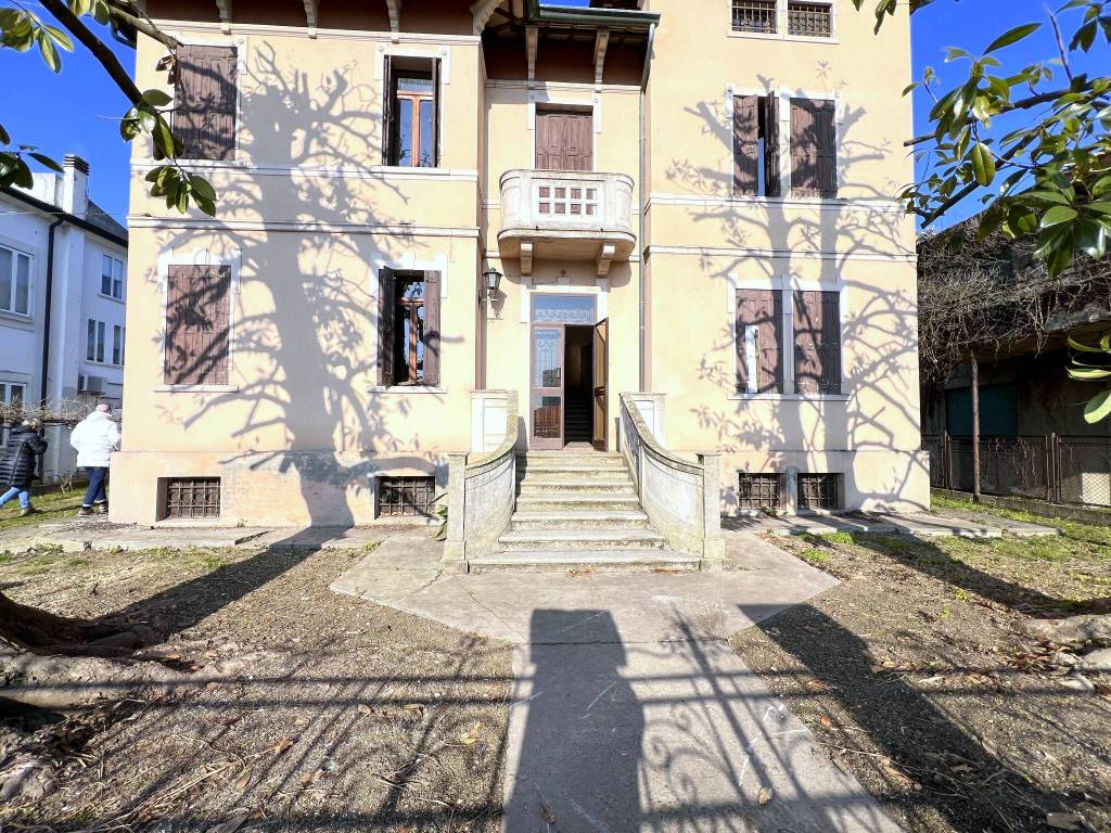 Villa a Rovigo in Viale Tre Martiri - Foto 2