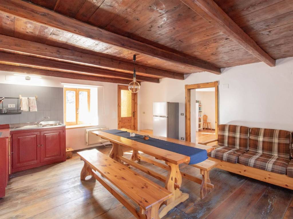 Casa indipendente a Pontey in Frazione Prelaz, 24 - Foto 5