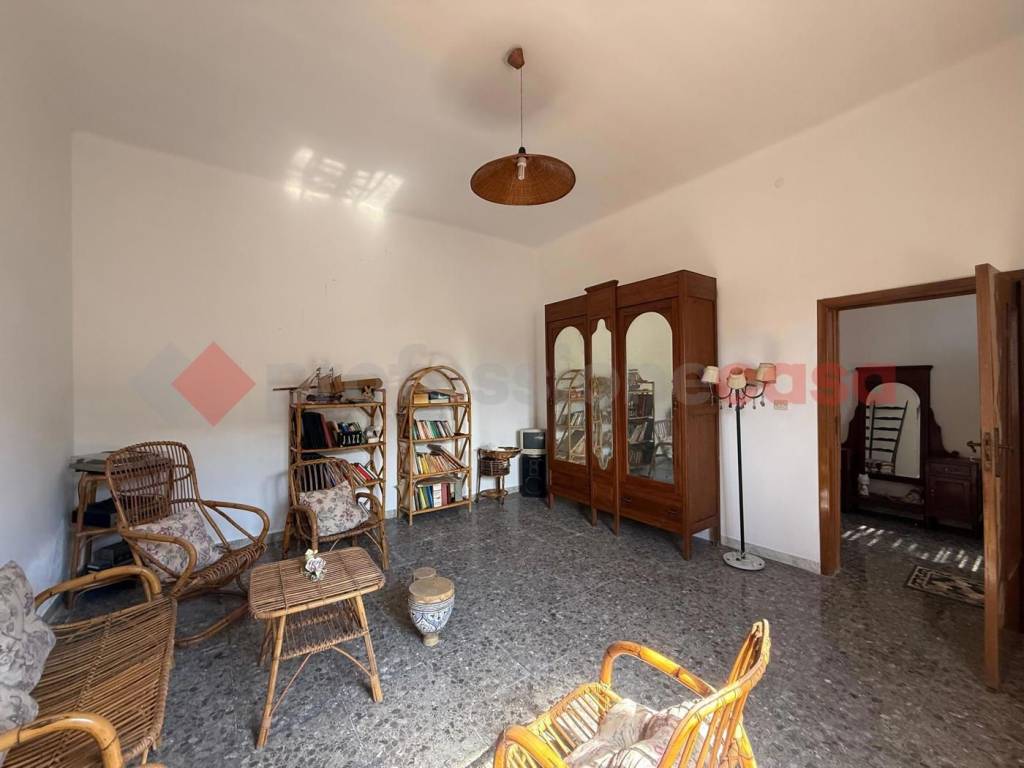 Villa a Maruggio in Via V. Monti, 12 - Foto 5