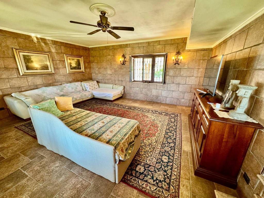 Villa a Piacenza in Strada Agazzana - Foto 2