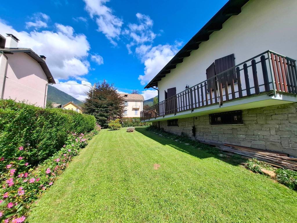 Villa a Santa maria maggiore in Via Giacomo Matteotti, 84 - Foto 4