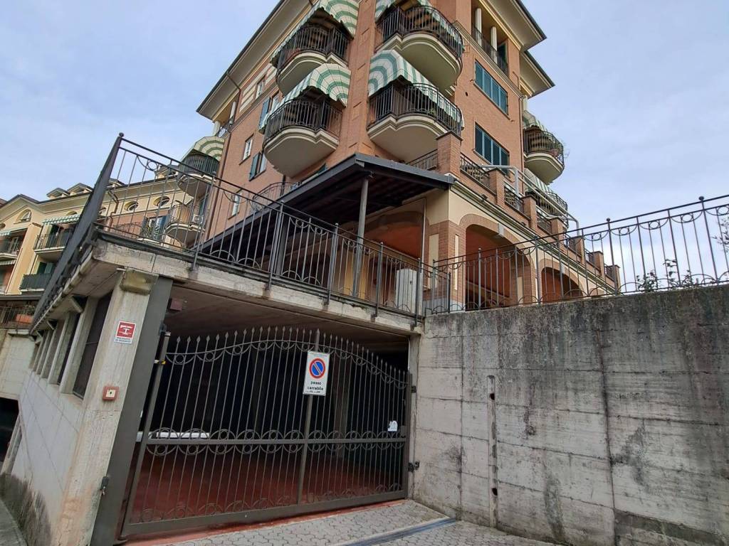 Box / garage a Orbassano in Via Guglielmo Marconi, 3 - Foto 3